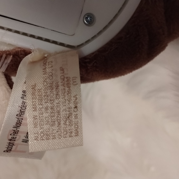 CHRISTMAS RUDOLPH the RED NOSED REINDEER LIGHTS, WRIGGLES & SINGS for HOLIDAYS! - Picture 11 of 17